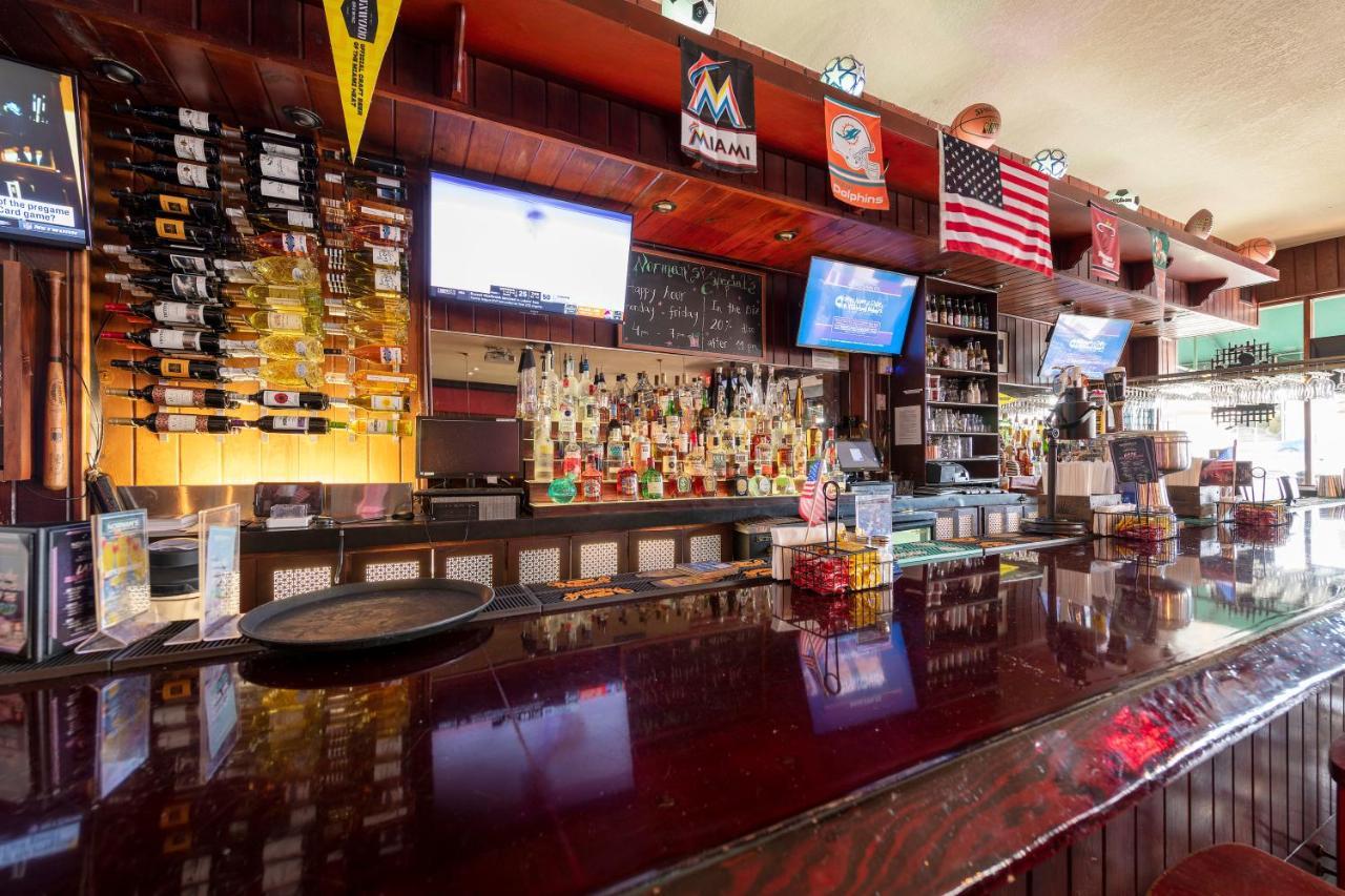 Miami Beach Suites & Bar Exterior foto